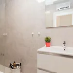New Large App Near Sea, Cozy 3 Bedrooms And 2 Bathrooms דירה *