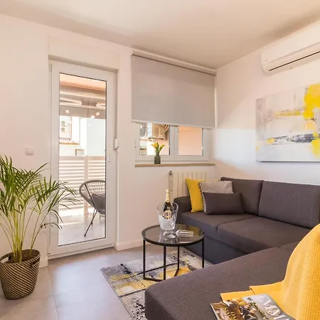 New Near Sea With 3 Bedrooms And 2 Bathrooms 普拉