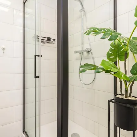 公寓 New Near Sea With 3 Bedrooms And 2 Bathrooms *