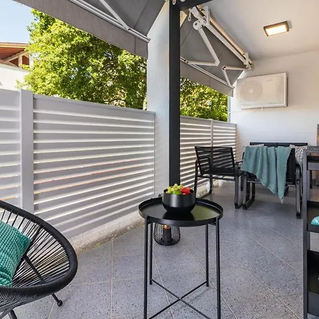 New Near Sea With 3 Bedrooms And 2 Bathrooms 普拉