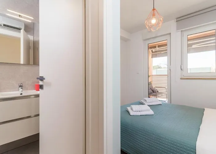 Lejlighed New Large App Near Sea, Cozy 3 Bedrooms And 2 Bathrooms Pula