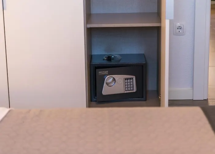 New Large App Near Sea, Cozy 3 Bedrooms And 2 Bathrooms Lejlighed