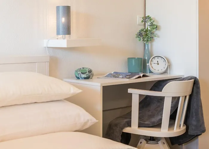 New Large App Near Sea, Cozy 3 Bedrooms And 2 Bathrooms Lejlighed Pula
